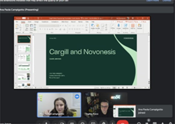 Aula on-line trabalhando uma apresentação em inglês